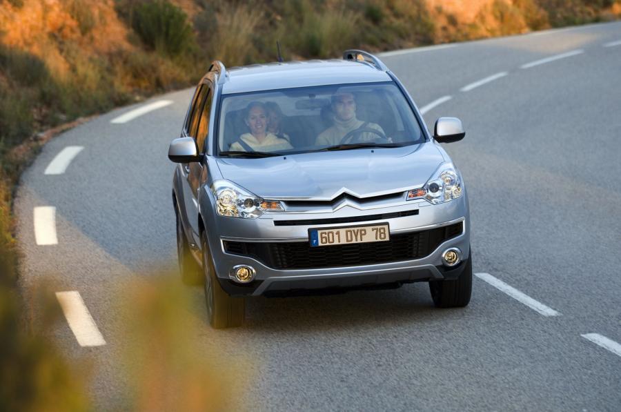  Citroen C-Crosser 2008 года  (фото 33 из 144)